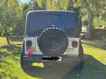 predám Jeep Wrangler r.v. 2004/87kW/2464cm3 - 9
