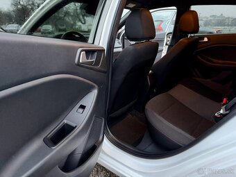 Hyundai i20 automat, 1.majiteľ, vyhrievané sedačky, atď. - 9