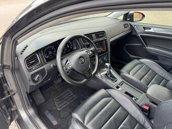 Volkswagen eGolf elektrický 100 Kw - 9