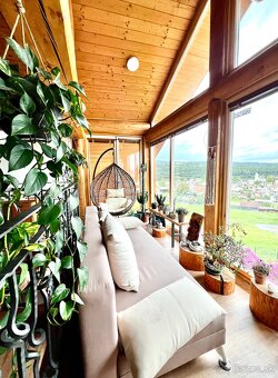 Predaj | Luxusný 5-izbový rodinný zrub s nadherným výhľadom - 9