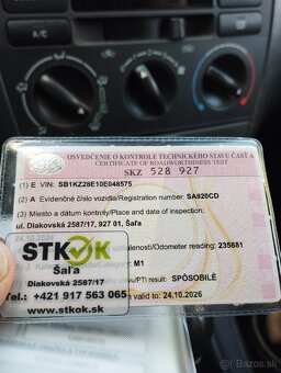 Toyota Corolla 1.6 benzín - 9