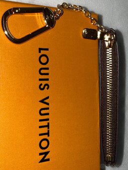 Louis Vuitton Monogram Key Pouch - 9