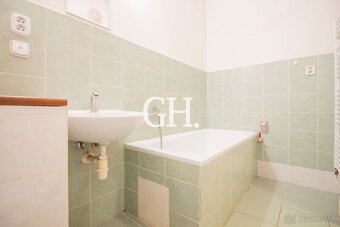 REZERVOVANÉ - Kompletná rekonštrukcia - 2-izbový byt s loggi - 9