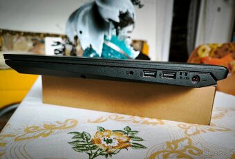 Acer nitro 5 an515-52 - 9