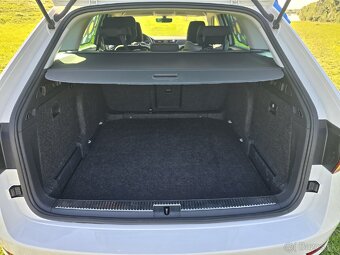 Škoda Superb combi 2,0 TDI DSG - 9