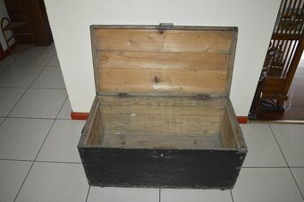 predam velka drevena starozitna truhlica - 9