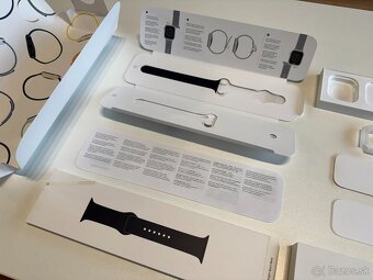 Apple Watch SE 2. generace GPS 44mm - 9
