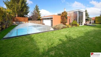 Predaj moderná 5 izbová vila, 265 m2, pozemok 953 m2, bazén, - 9