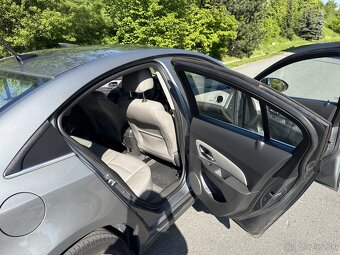 Chevrolet cruze - 9