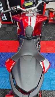 MV Agusta Brutale r.v.2019 - 9