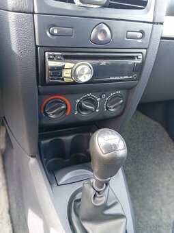 Renault clio 1.2 43kw - 9