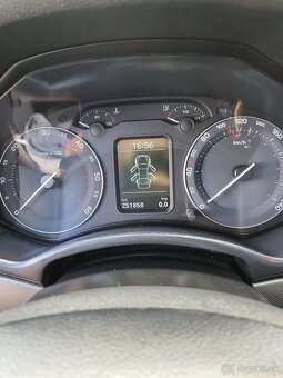 Octavia 2 1.9 TDI - 9