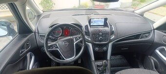Opel Zafira Tourer - 9