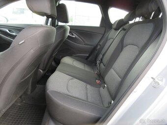 Hyundai i30 CW 1.5i CVVT Comfort - 9