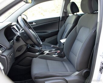 Hyundai Tucson 1.7 CRDi Style / AJ NA SPLÁTKY / PROTIÚČET / - 9