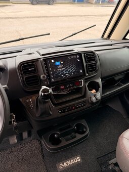 Knaus Live I 700 MEG - 9