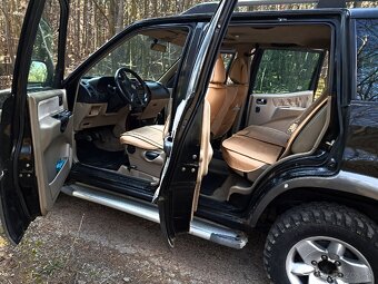 Predám Nissan Terrano II 3.0l tdi 113kw - 9