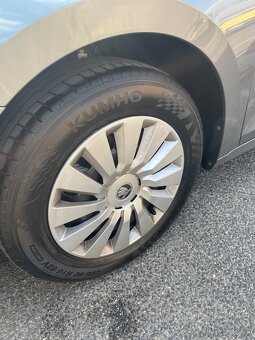 Predám komplet sadu na Škoda Octavia 205/60 R16 - 9