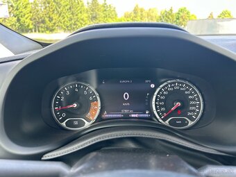 Jeep Renegade Limited 4x4 benzín - 9