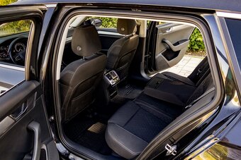 Škoda Superb Combi 2,0 TDI DSG 140kW (odp.DPH, ťažné) - 9