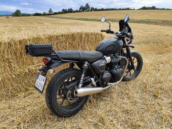 Triumph street twin 900 - 9