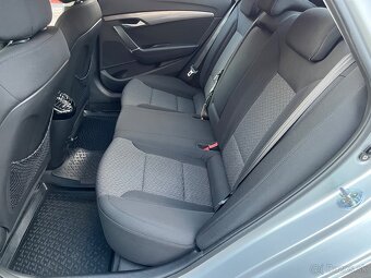 Hyundaj i40 1.7 CRDI 100kw 153tis.km sedan - 9