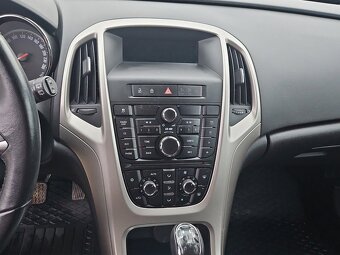 Opel Astra s automatickou prevodovkou - 9