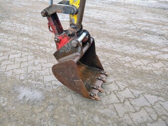 Minirypadlo Komatsu PC20R-8 - 9