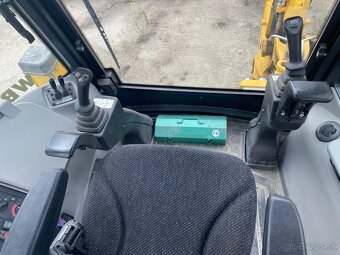 Komatsu WB97S-8 - 9