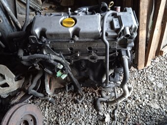 diely opel astra G aj kombi, zafira A - 9