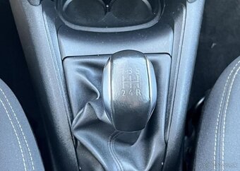 Peugeot 208 1.6HDi KLIMA TEMPOMAT ALU nafta manuál 73 kw - 9