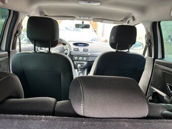 Predám: Renault Mégane Grandtour 1.5 dCi 110k Business výbav - 9