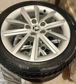 Škoda original R17 zimne gumy - 9