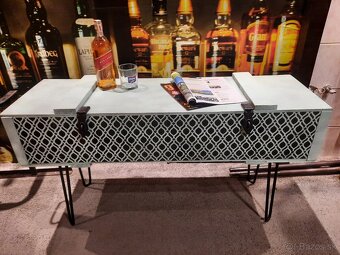 Konferenčný stolík / komoda / stolík/ skrinka - 9