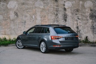 ✅ Škoda Superb Combi 2.0 TDI SCR Style DSG Virtual - 9