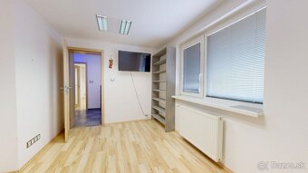 Na prenájom: Multifunkčný objekt s veľkým skladom a záhradou - 9