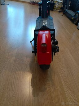 Elektrická kolobežka NASA earth 10-15 čierna - 9