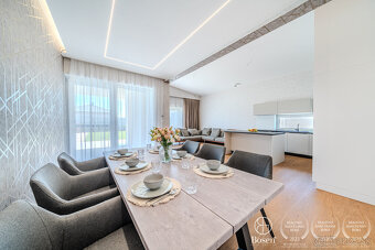 BOSEN | Moderný 4 izbový bungalov s bazénom, ul. Karasová, S - 9