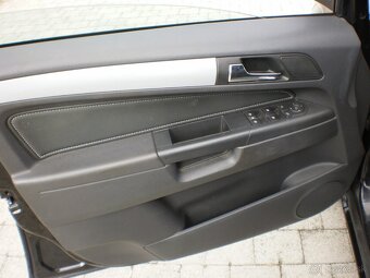 Opel Zafira 1,9DTI 88kW A6 r.2007, 7.miestne - 9