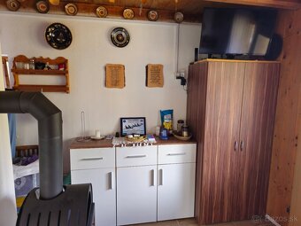 Predam zahradu s chatkou - 9