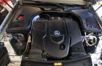 MERCEDES-BENZ E400d 4MATIC 340PS TOP Vzduch.podvozok-DPH - 9