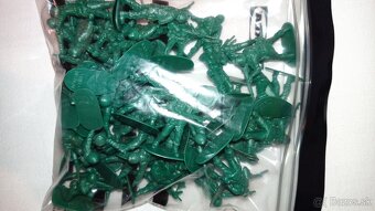 Plastový vojacikovia - 9