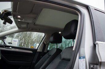 Volkswagen Passat Variant 2.0 BiTDI 240k Highline 4MOTION - 9