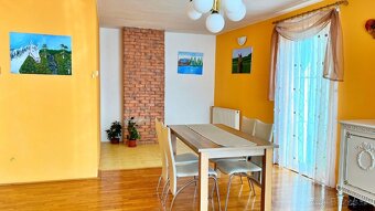 VYŠNÝ KLATOV - 6 IZBOVÝ RD S VÝMEROU 300 M2, POZEMOK 1221 M2 - 9