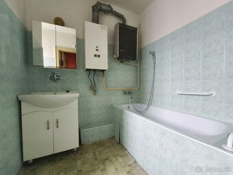 Predaj,tehlový 2izb.byt s balkonom v širšom centre Lučenca - 9