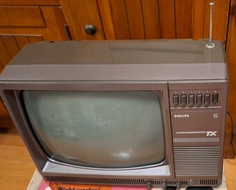 Predám vintage CRT TV Philips 12TX2501/20L - 9