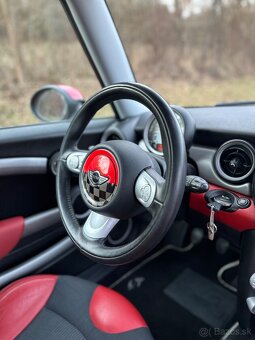 Mini Cooper ONE R56 1.4i Trigger Edition - 9