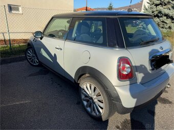 Mini Cooper 1.6 benzín (2012) - 9