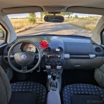 Vw New Beetle 2.0 mpi - 9