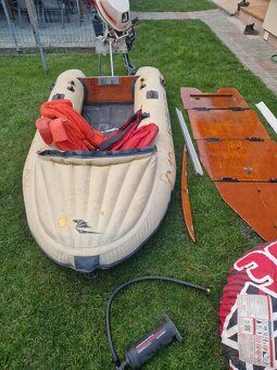 Nafukovací motorový čln - 9